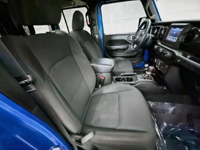 Used 2021 Blue Jeep Unlimited Sport Altitude image 27