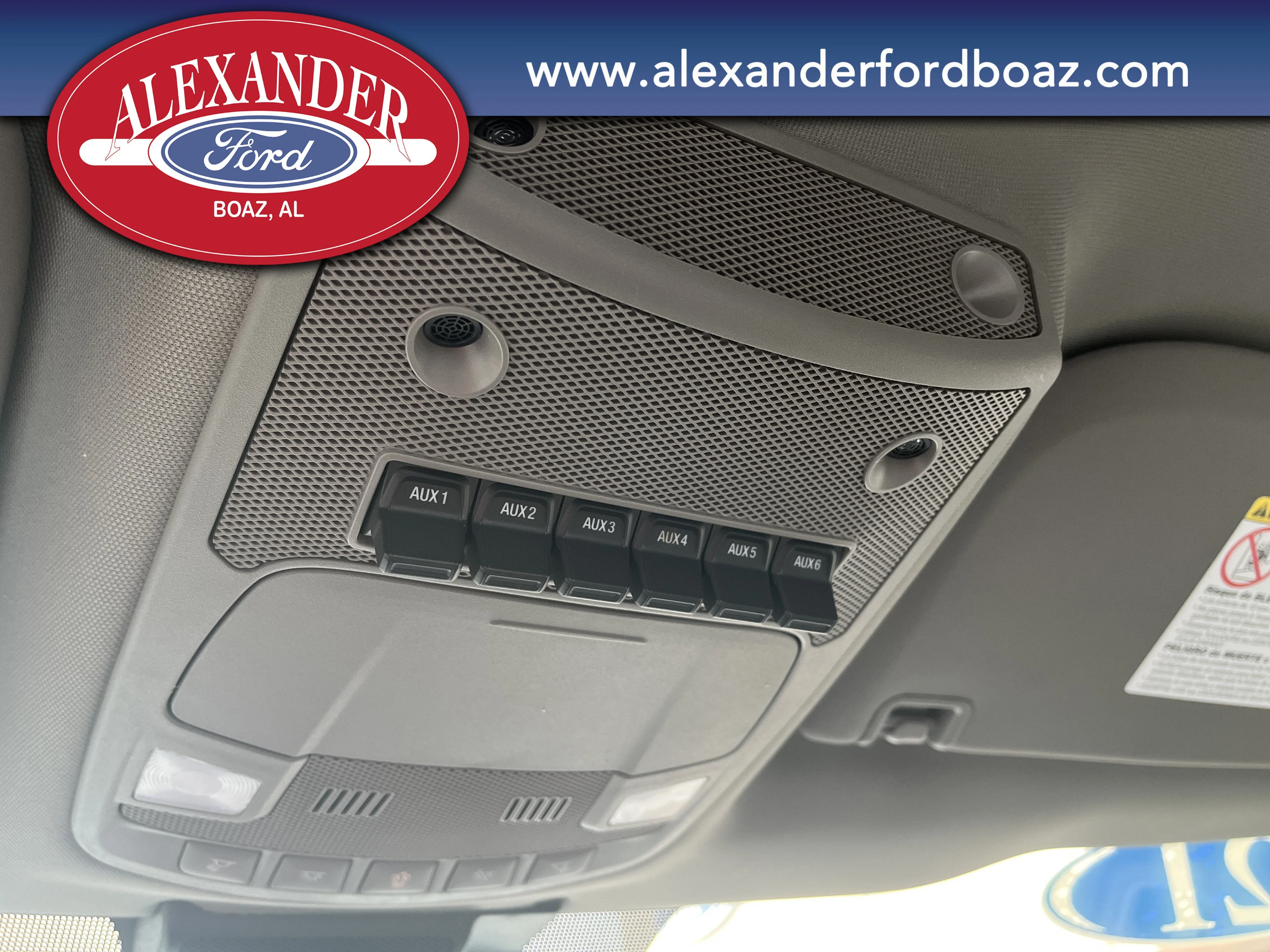 Used 2021 Oxford White Ford XL image 23