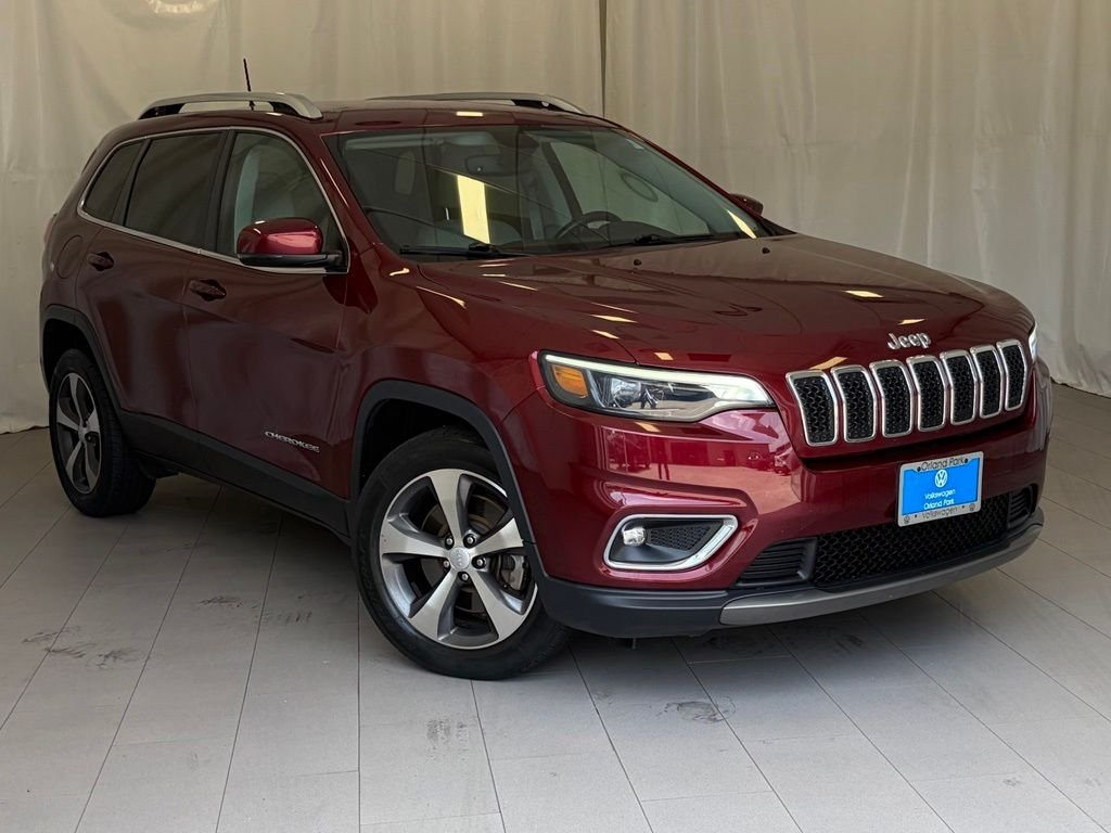 Used 2020 Velvet Jeep Limited image 3