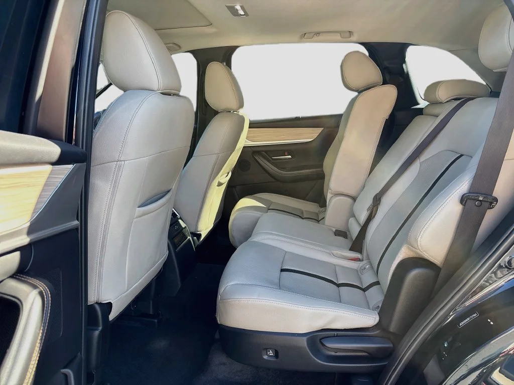 Certified Used 2024 Crystal Blue Mazda Preferred image 25