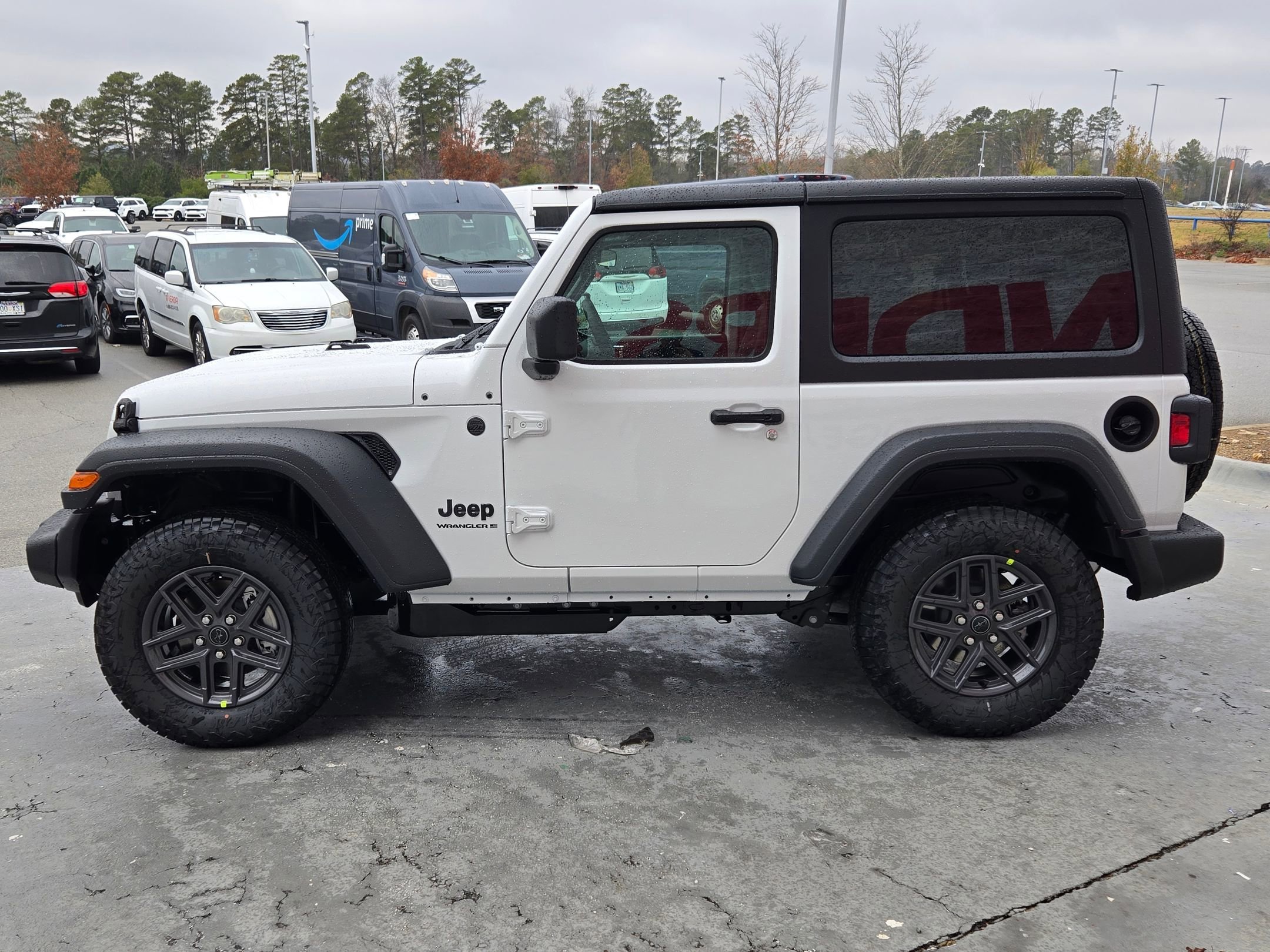 New 2026 Bright White Clear-Coat Exterior Paint Jeep Sport S image 4