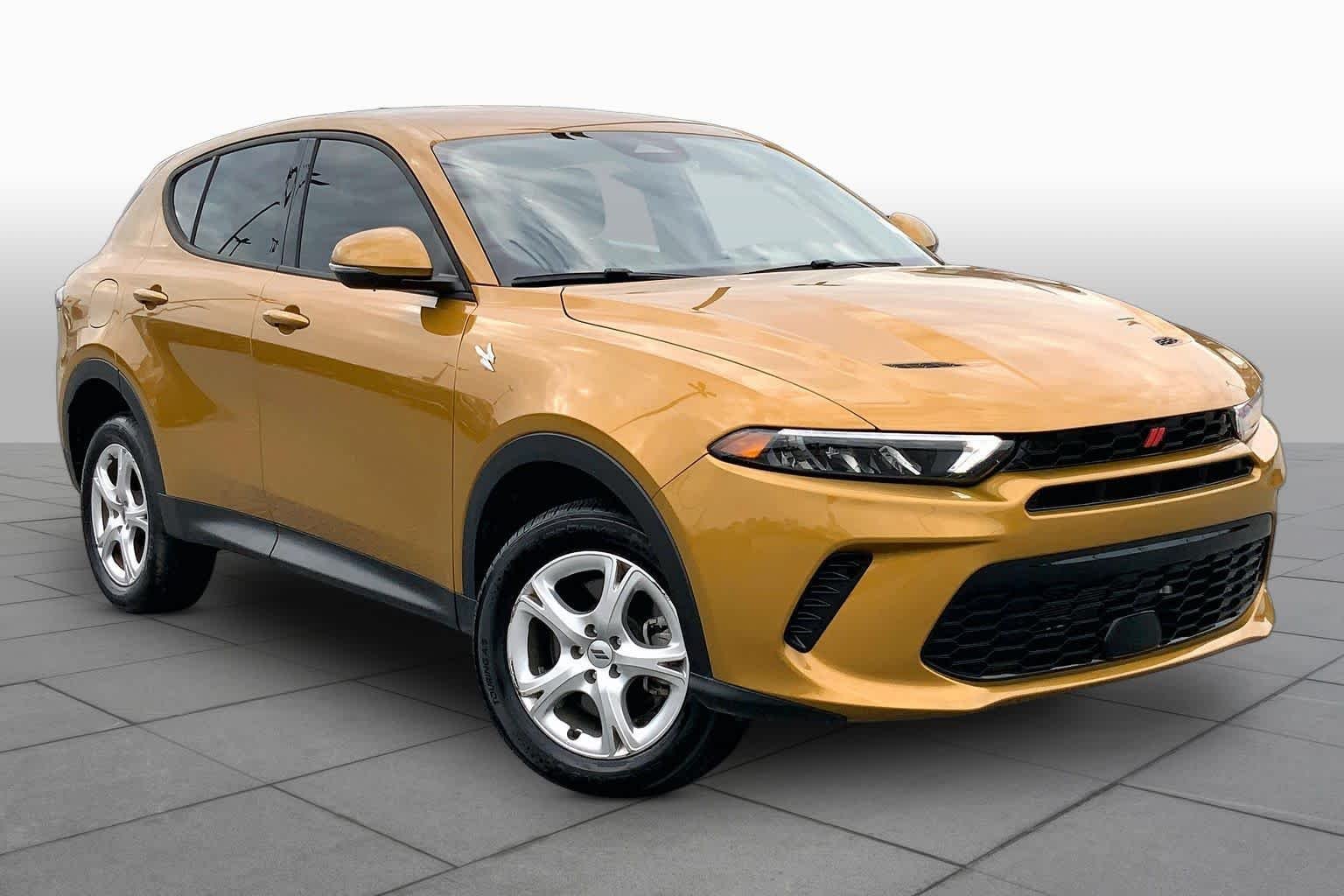 Used 2024 Acapulco Gold Dodge GT image 3