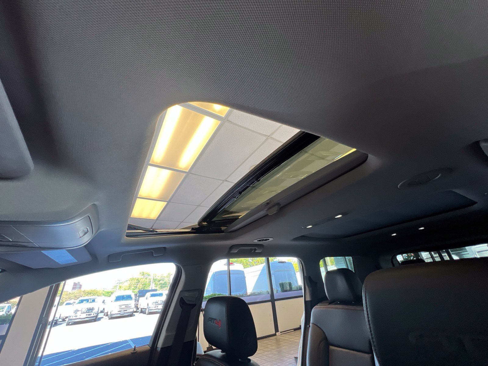 Certified Used 2022 White GMC AT4 image 11