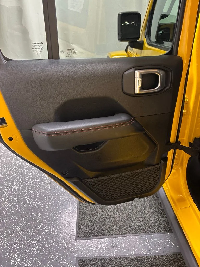 Used 2019 Yellow Jeep Unlimited Rubicon image 23
