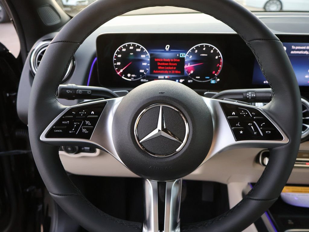 New 2026 Night Black Mercedes-Benz GLB 250 image 31
