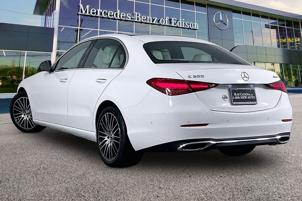 Used 2026  Mercedes-Benz C 300 image 2