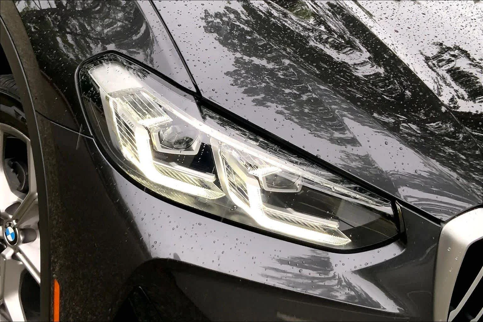 Used 2022 Dark Graphite Metallic BMW xDrive30i image 25