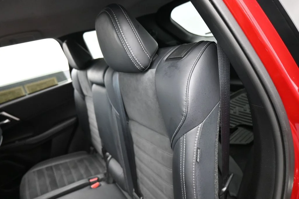 Used 2024 Red Mitsubishi SE Black Edition image 29