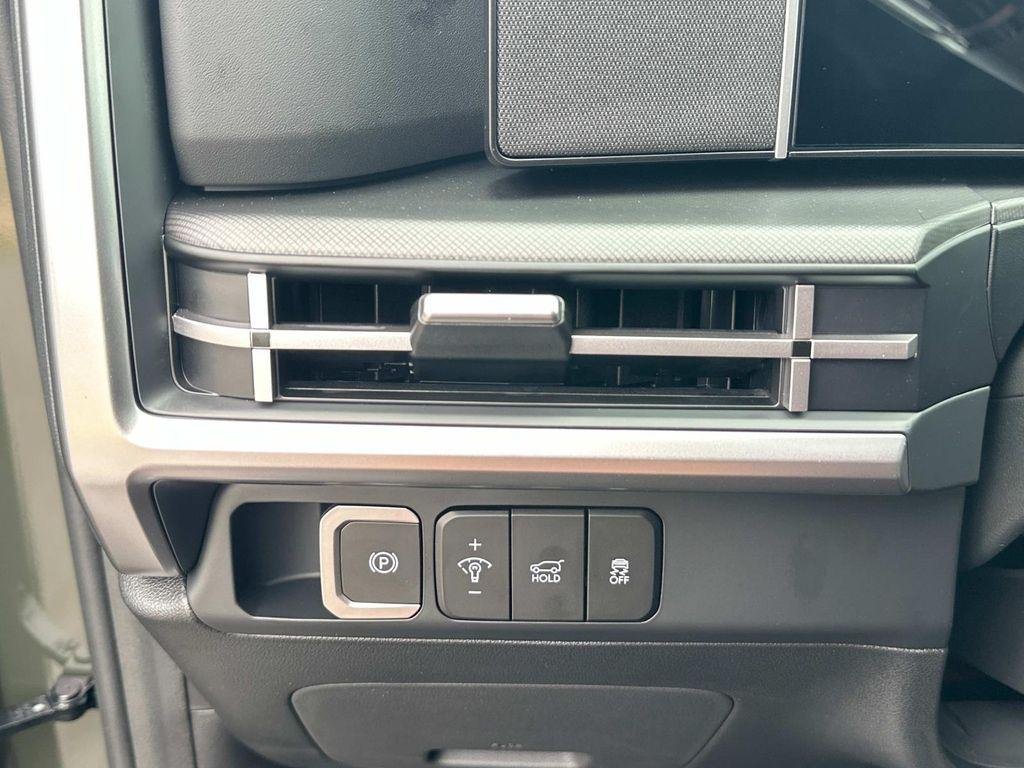 New 2026 Green Hyundai SEL AWD image 25