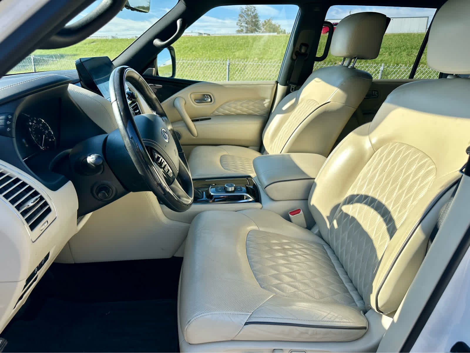 Used 2022 Moonstone White INFINITI SENSORY image 12