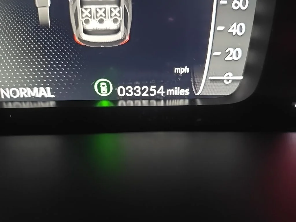 Used 2023 Modern Steel Metallic Honda Elite image 23