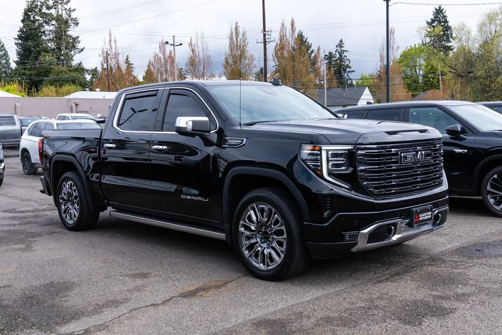 Used 2025 Black GMC Denali Ultimate image 1