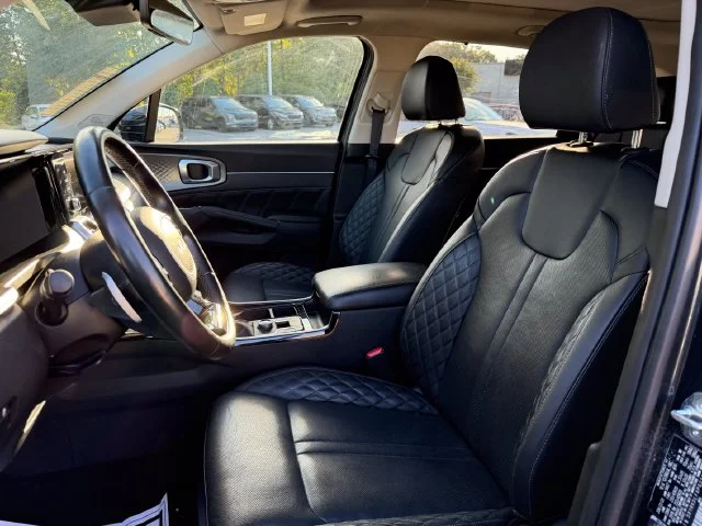 Certified Used 2023 Grey Kia SX-Prestige image 16