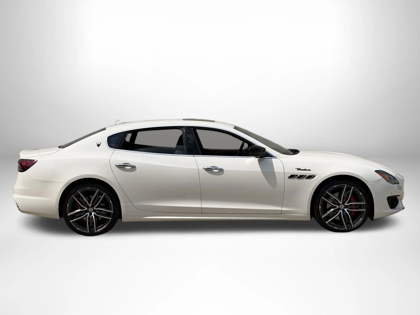 Used 2024 Bianco Maserati Modena Ultima Q4 image 2