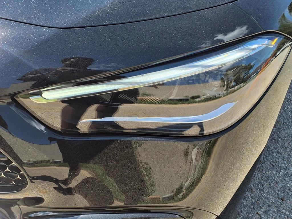 Certified Used 2026 BLACK Mercedes-Benz CLE 300 image 3