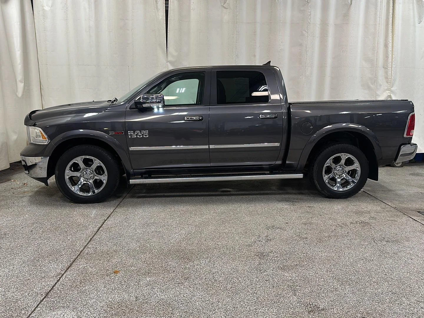 Used 2018 RAM Ram 1500 Pickup Laramie with VIN 1C6RR7NM6JS356905 for sale in Waconia, Minnesota