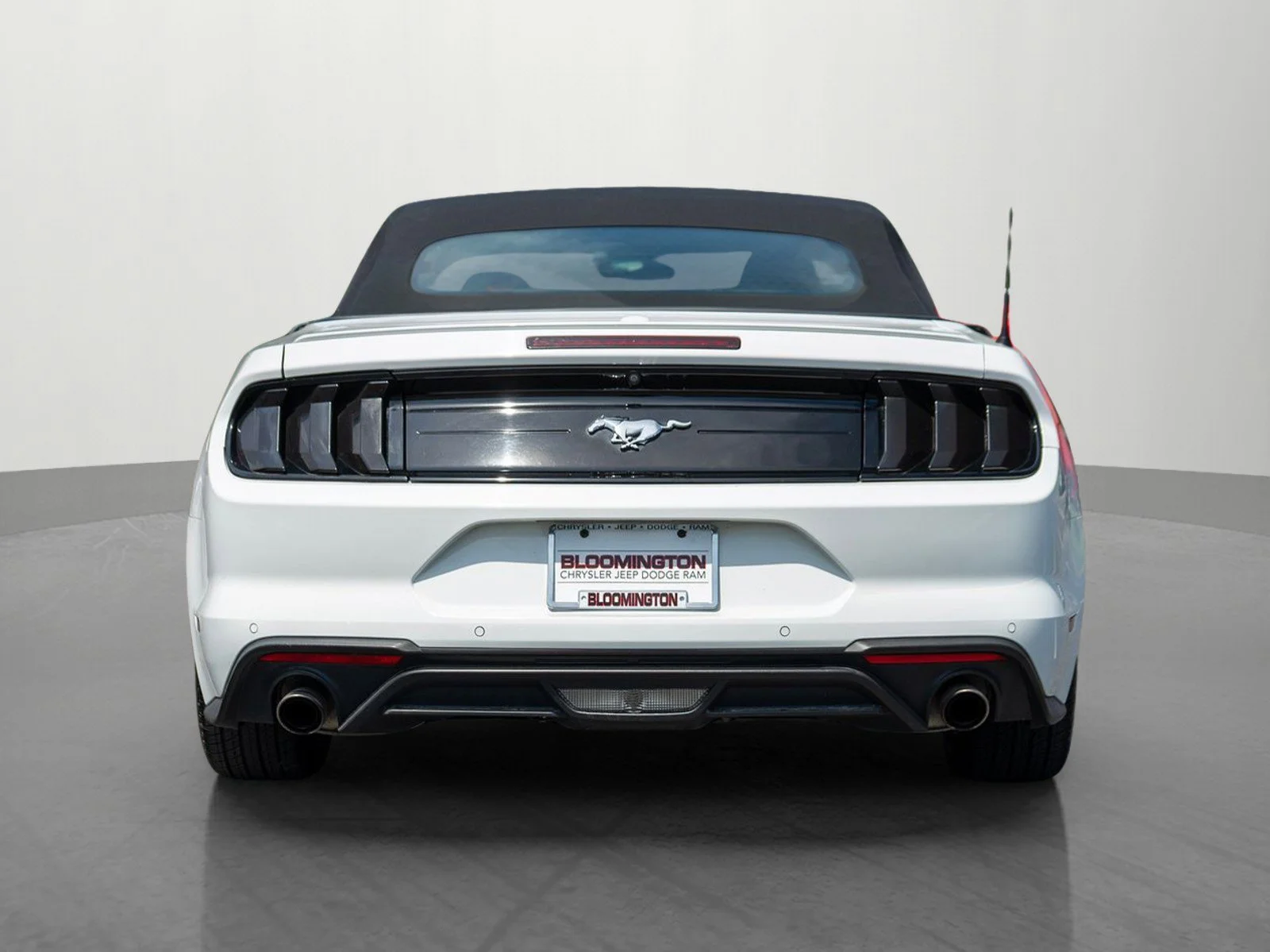 Used 2022 Oxford White Ford EcoBoost Premium image 6