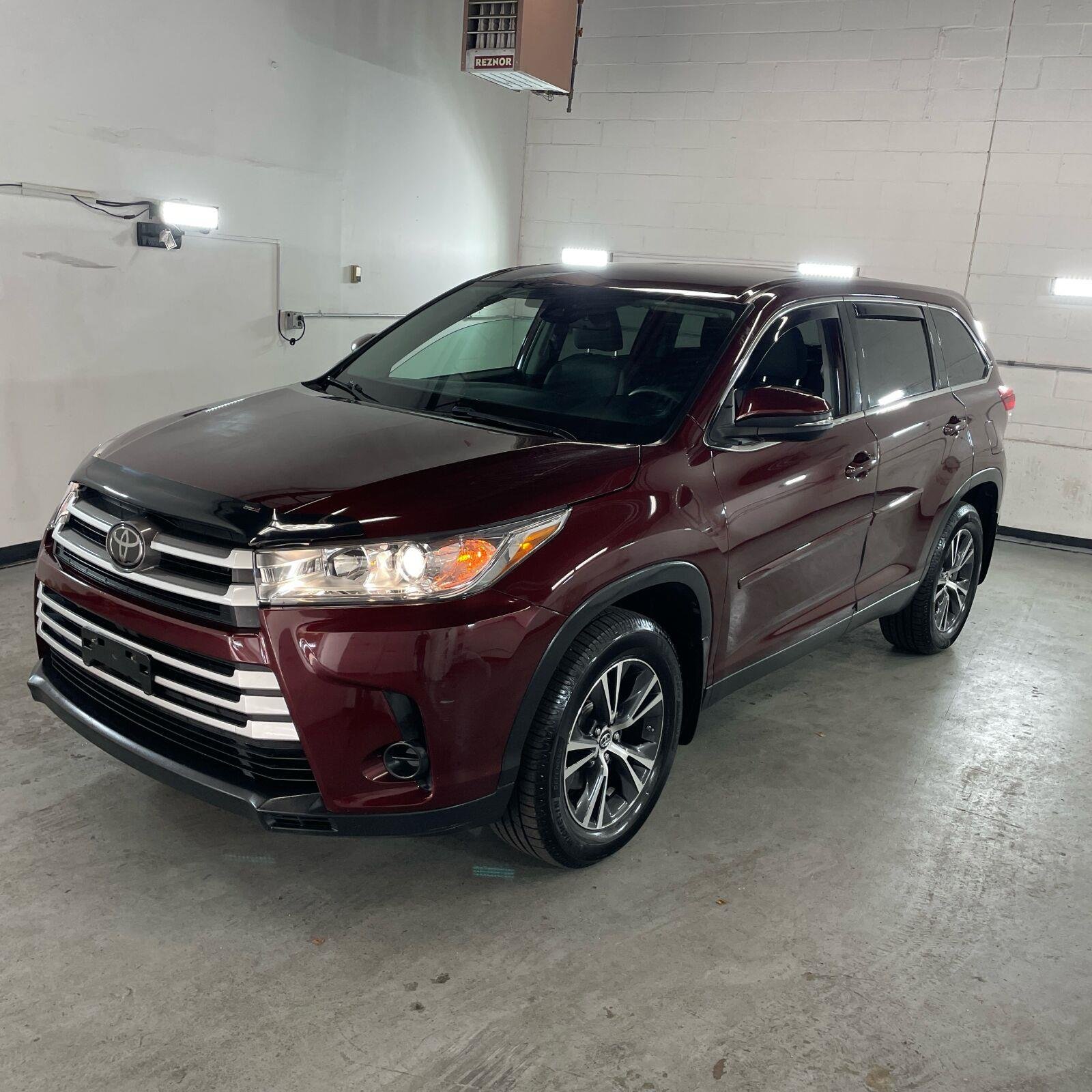 Used 2019 Ooh La La Rouge Mica Toyota LE image 2