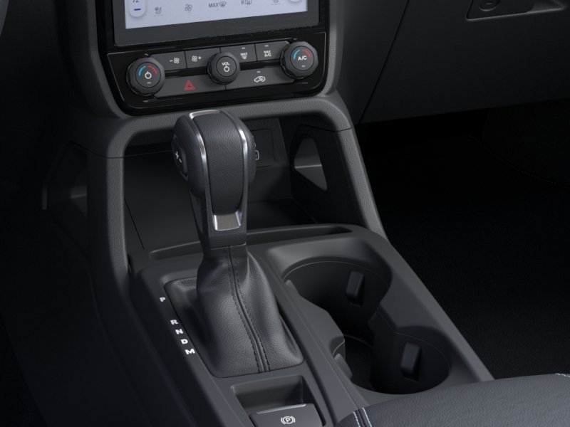 New 2026 Oxford White Ford XLT image 16