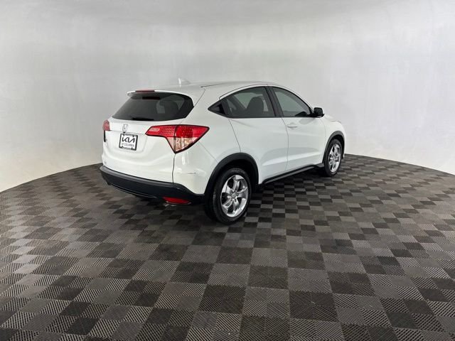 Used 2018 White Honda LX image 7