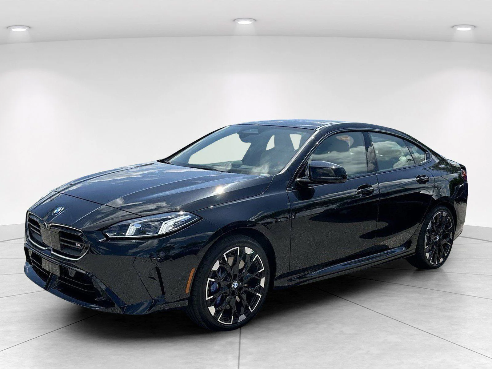 2026 BMW 2 Series M235 - Photo 6