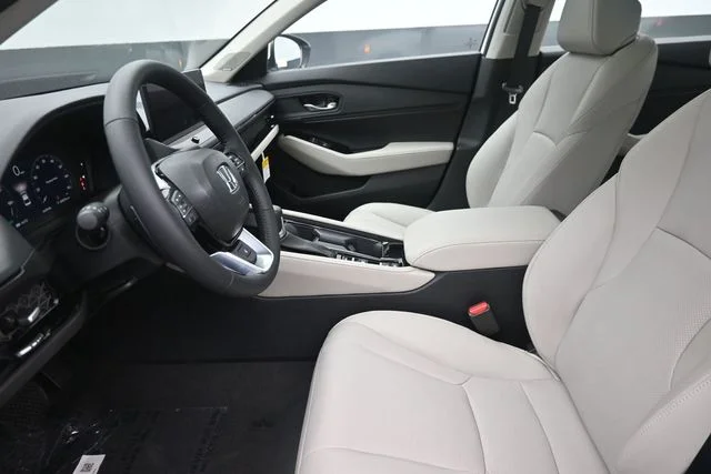 New 2026 Platinum White Pearl Honda Touring Hybrid image 20