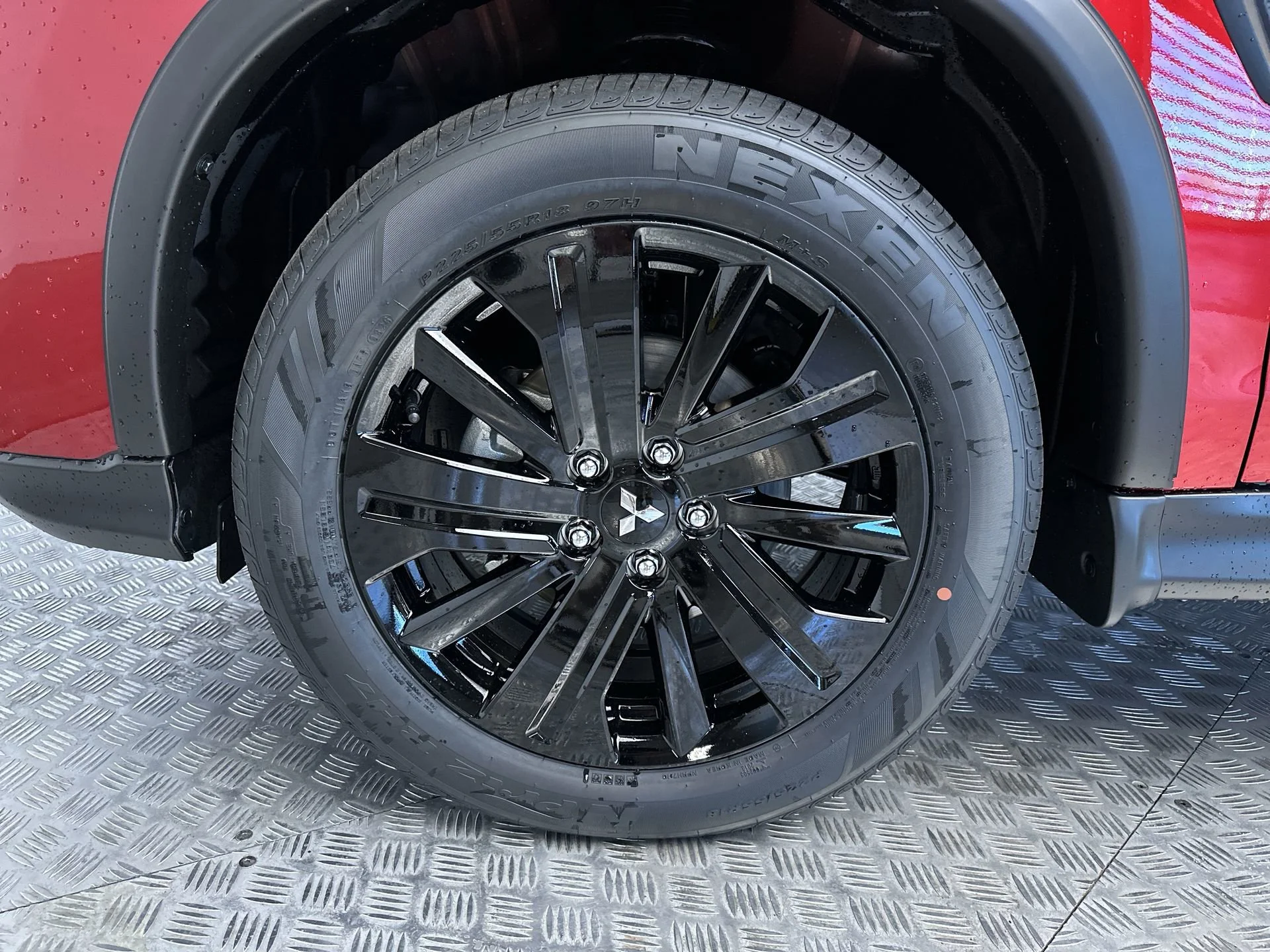 New 2026 Red Diamond Mitsubishi LE image 25