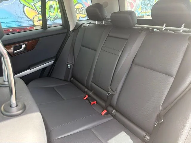 Used 2012 Gray Mercedes-Benz GLK 350 image 18