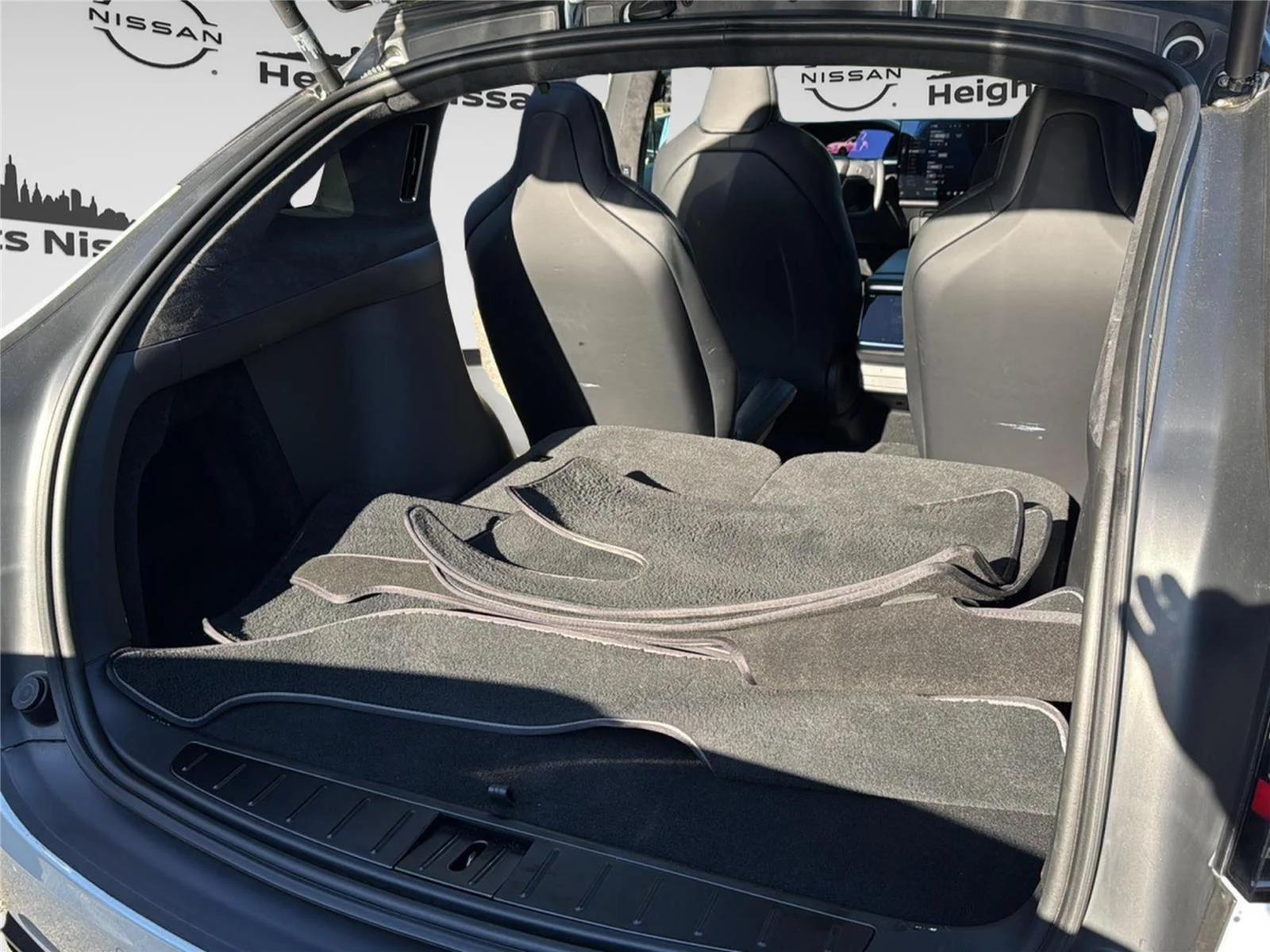 Used 2023 Pearl White Multi-Coat Tesla Plaid image 22