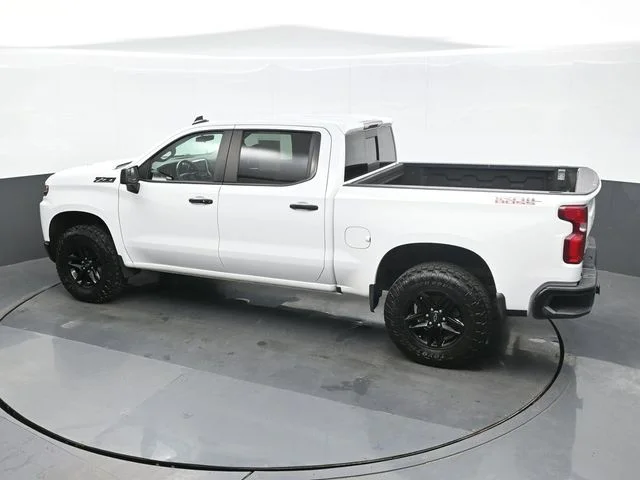 Used 2020 White Chevrolet LT Trail Boss image 11