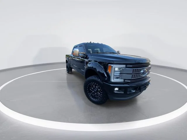 Used 2019 Black Ford Platinum image 5