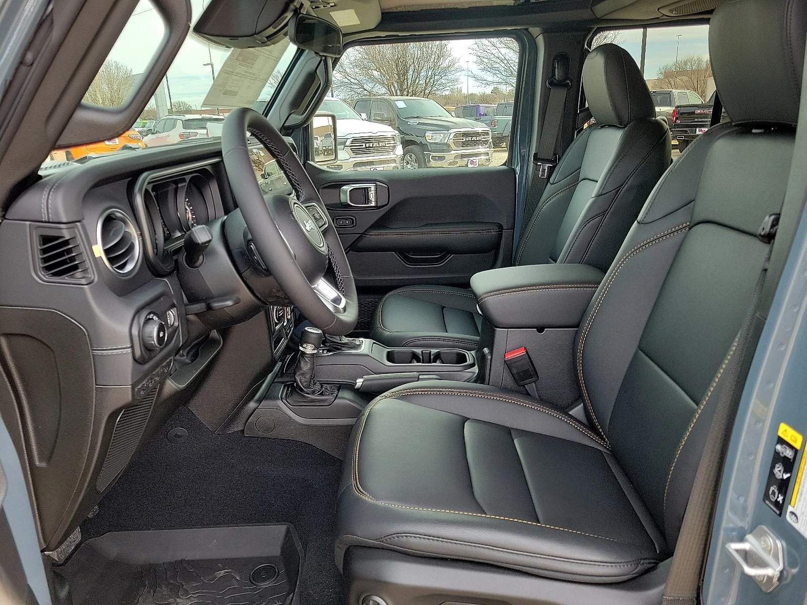 New 2026 PDS Anvil Clear Jeep 4-DOOR SAHARA image 13