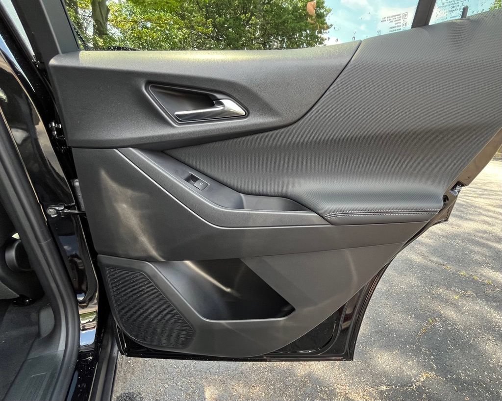 2027 Chevrolet Equinox LT - Photo 16