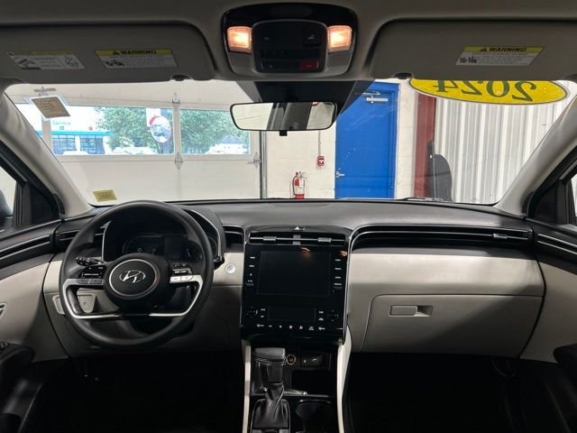 Used 2024 White Pearl Hyundai SEL image 16
