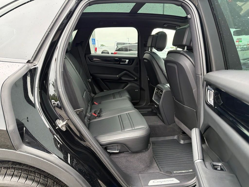 Used 2021 Black Porsche Base image 18