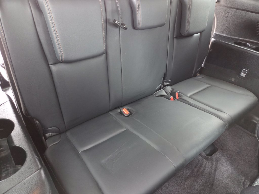 Used 2016 Blue Toyota XLE V6 image 19