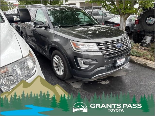 2017 Ford Explorer XLT FWD's photo