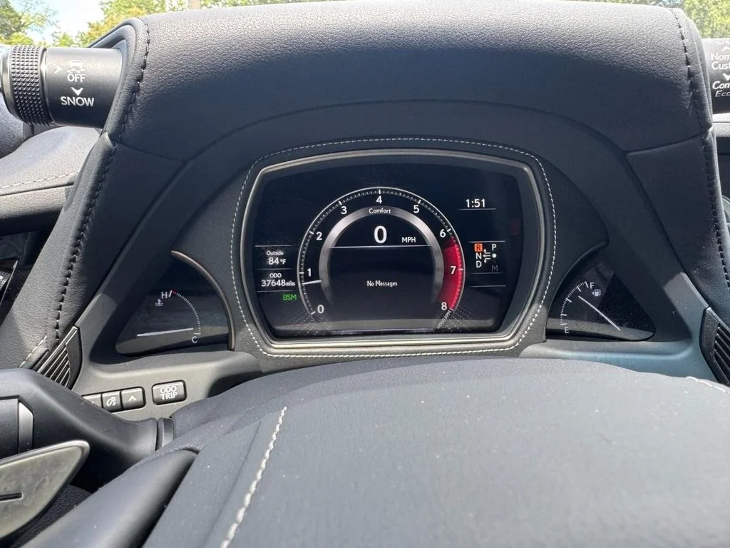 Used 2018 Ultra White Lexus 500 Base image 26