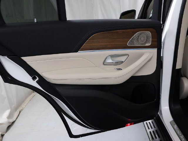Certified Used 2026 Polar White Mercedes-Benz GLE 350 image 30