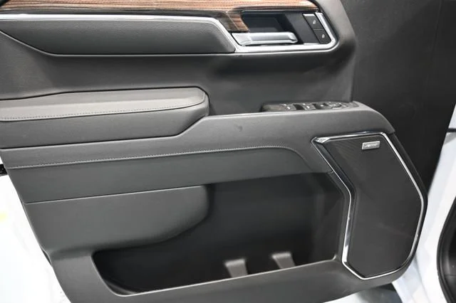 New 2026 Summit White Chevrolet LT Trail Boss image 27