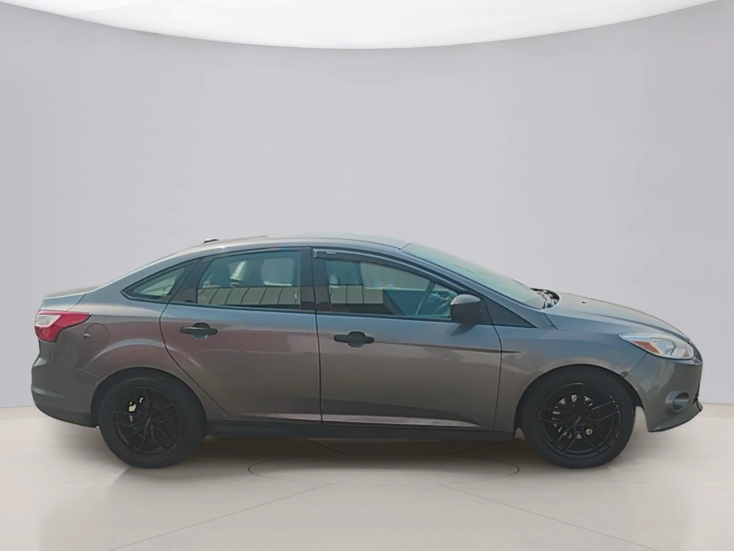Used 2014 Gray Ford S SEDAN image 6