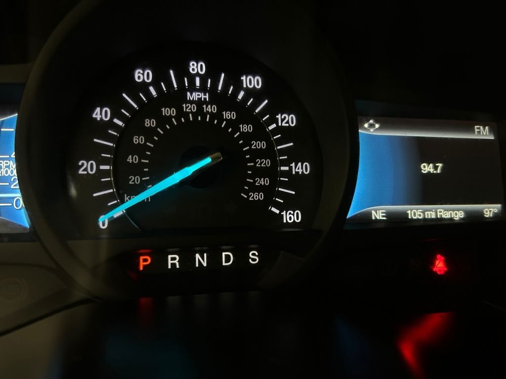 Used 2023 Gray Ford SEL image 10