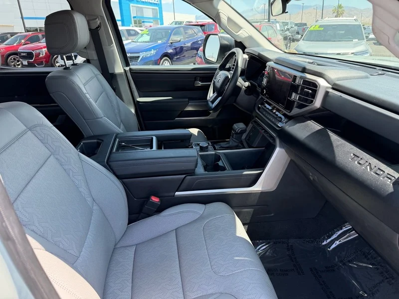 Used 2023 Green Toyota SR5 image 18