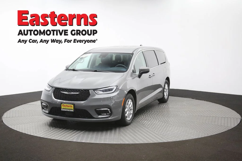 Used 2023 White Chrysler Touring L image 55