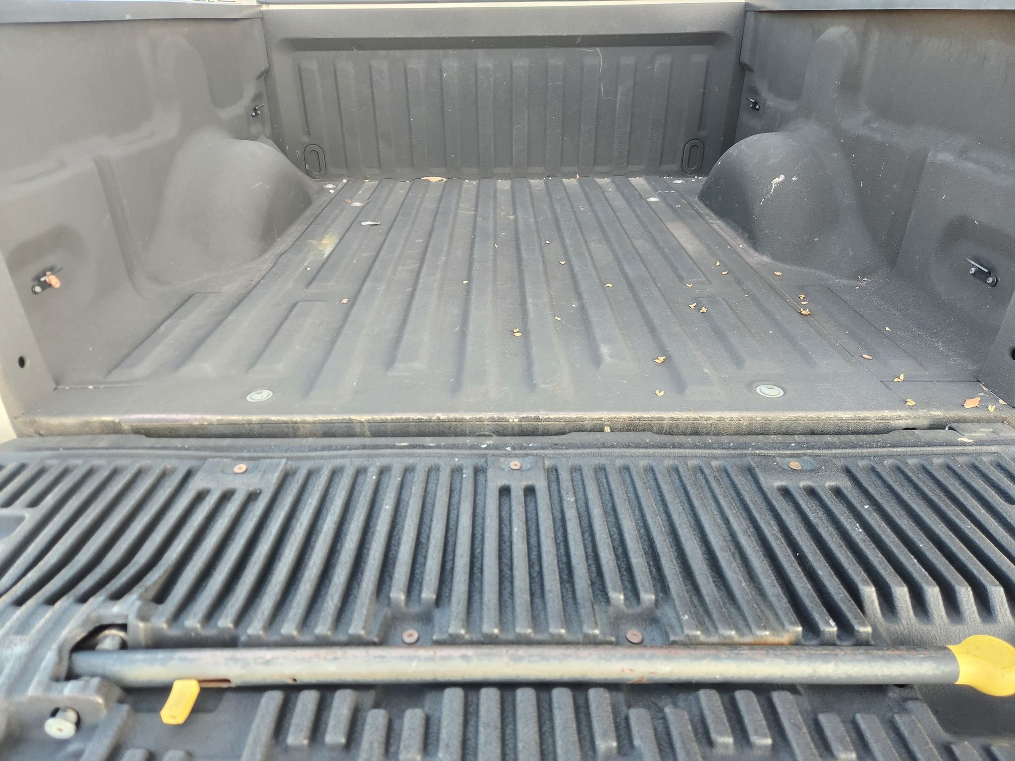 Used 2013 White Platinum Metallic Tri-Coat Ford Lariat image 34