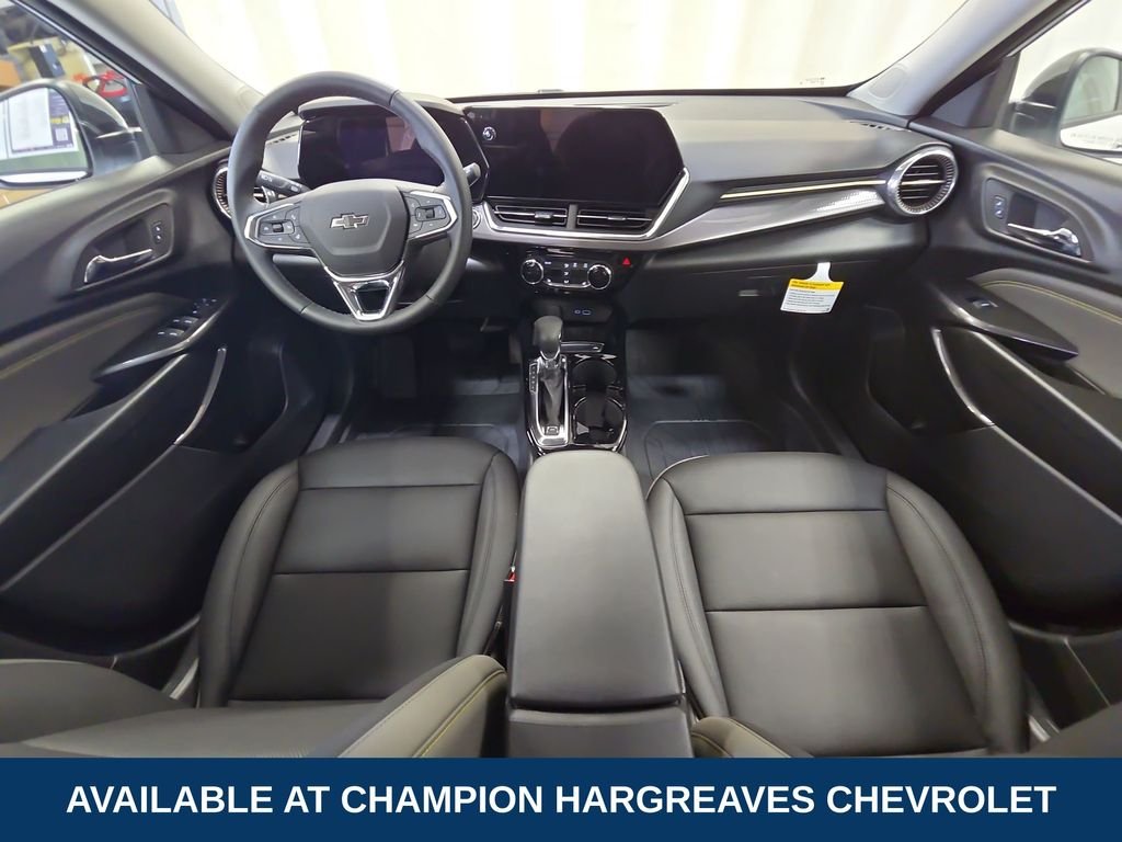 Used 2025 Summit White Chevrolet ACTIV image 27