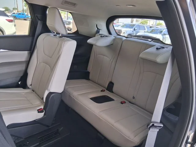 New 2027 MINERAL BLACK INFINITI Luxe FWD image 21