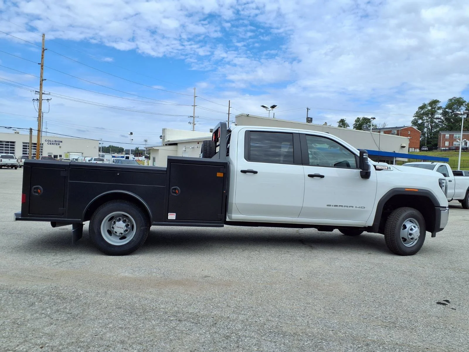 2026 GMC Sierra 3500 Chassis Cab Pro - Photo 25