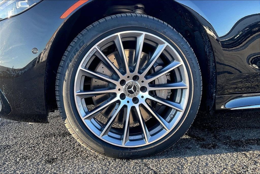 New 2026 Obsidian Black Metallic Mercedes-Benz S 580 image 24