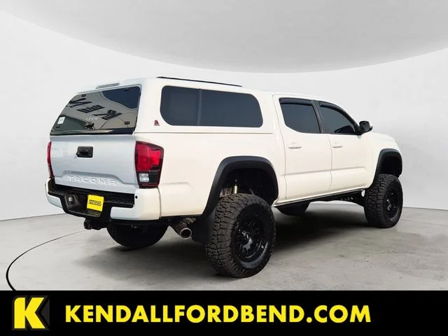 Used 2019 Super White Toyota TRD Off-Road image 5